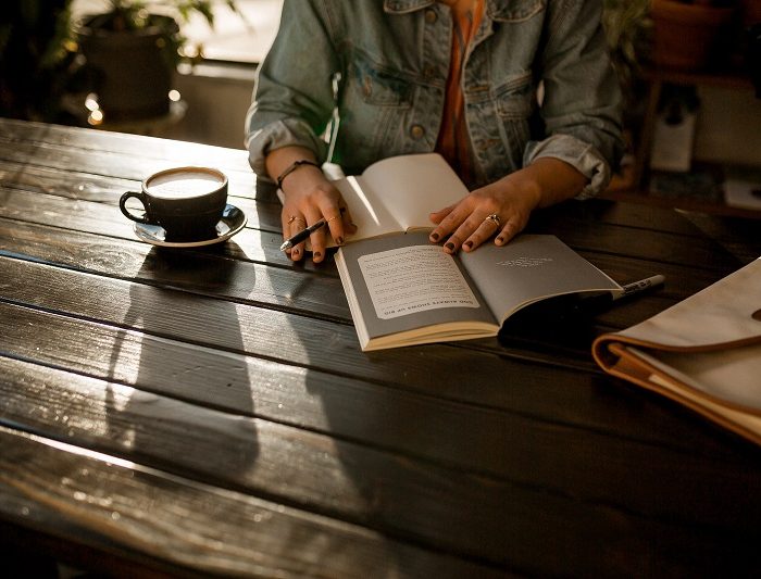 5 Morning Journal Prompts to Start Your Day